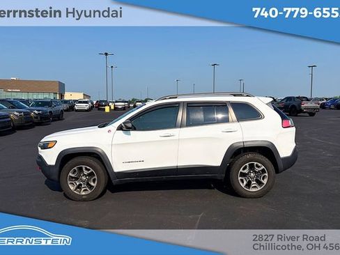 Used 2019 Jeep Cherokee Trailhawk AWD/4WD image 4