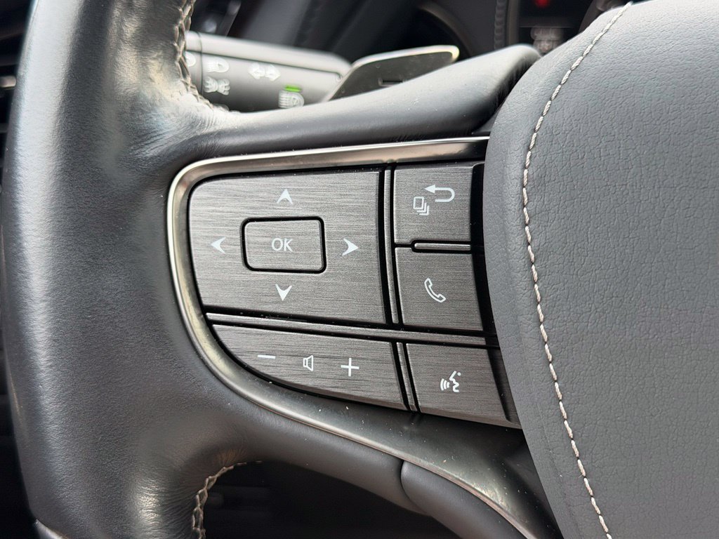 Used 2018 Lexus LS 500 w/ Interior Upgrade Package RWD image 33