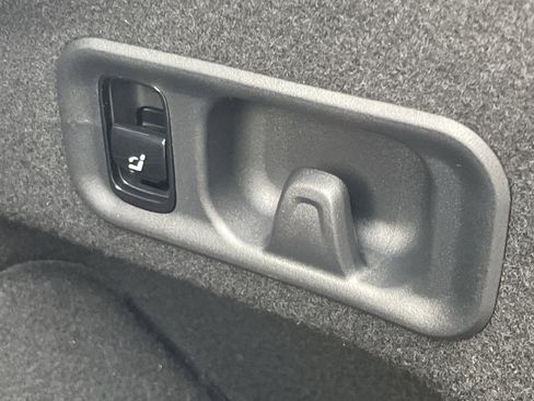 New 2026 Mercedes-Benz E 350 Sedan image 11