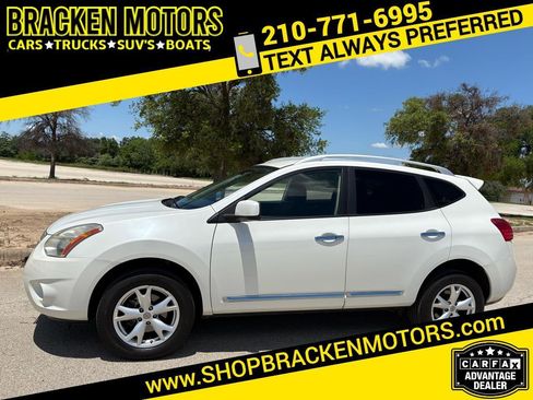 Used 2011 Nissan Rogue SV FWD image 1