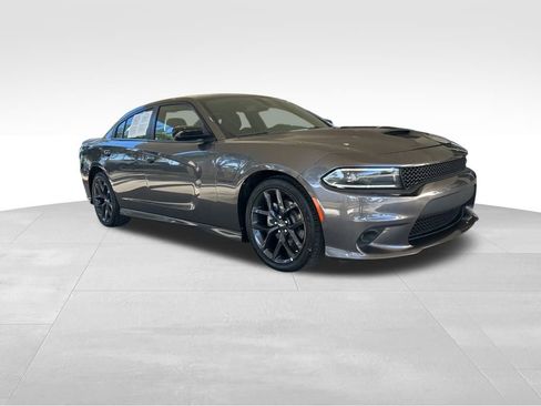Used 2022 Dodge Charger R/T w/ Blacktop Package image 2