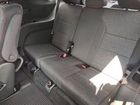 Used 2024 Chevrolet Traverse Z71 w/ LPO, Floor Liner Package AWD/4WD image 18