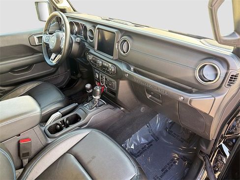 Used 2022 Jeep Wrangler Unlimited Rubicon 4xe image 15