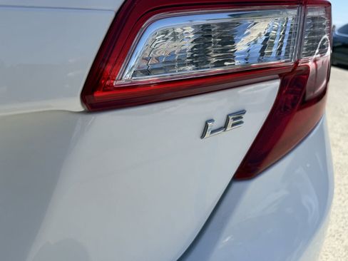 Used 2013 Toyota Camry LE FWD image 21