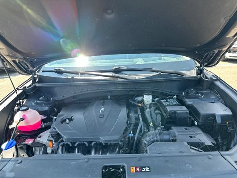 Used 2025 Hyundai Tucson Limited AWD/4WD image 46