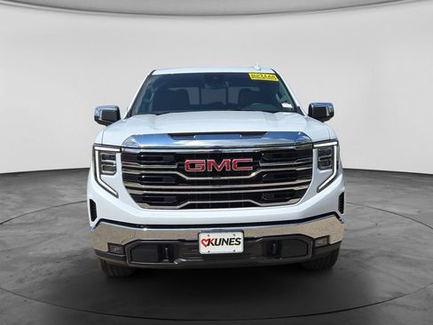 New 2026 GMC Sierra 1500 SLT w/ SLT Premium Package AWD/4WD image 4