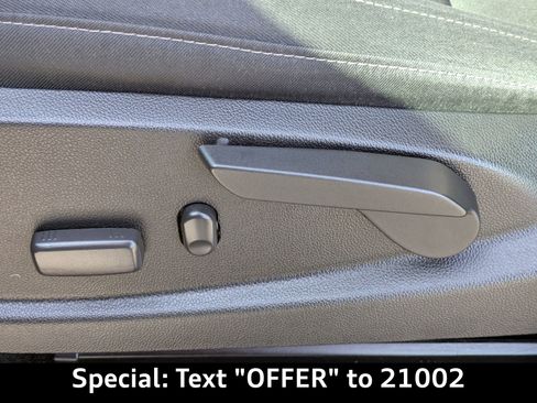 Used 2018 GMC Canyon SLE w/ SLE Convenience Package image 21