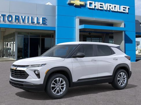 New 2026 Chevrolet TrailBlazer LS FWD image 2