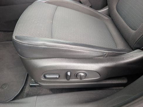 Used 2021 Buick Encore GX Select AWD/4WD image 20