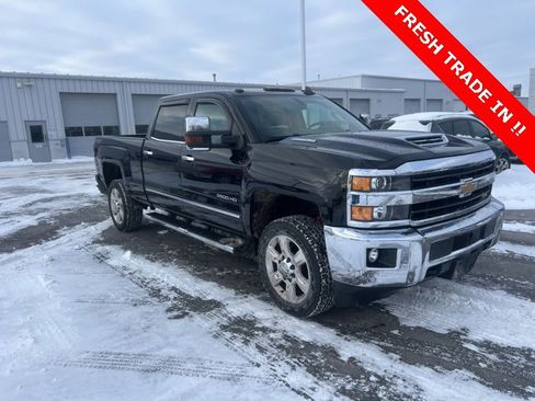Used 2018 Chevrolet Silverado 2500 LTZ w/ Duramax Plus Package image 6