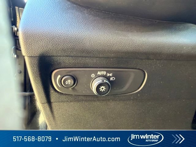 Used 2022 Buick Envision Preferred FWD image 22