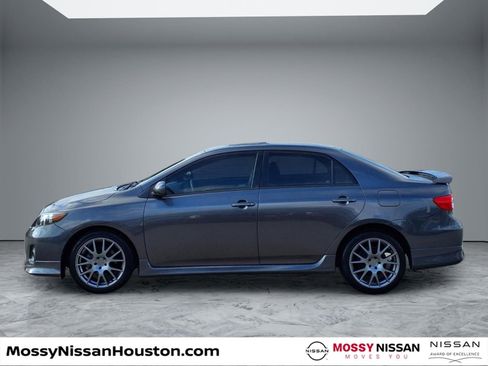 Used 2013 Toyota Corolla S w/ Premium Pkg image 5