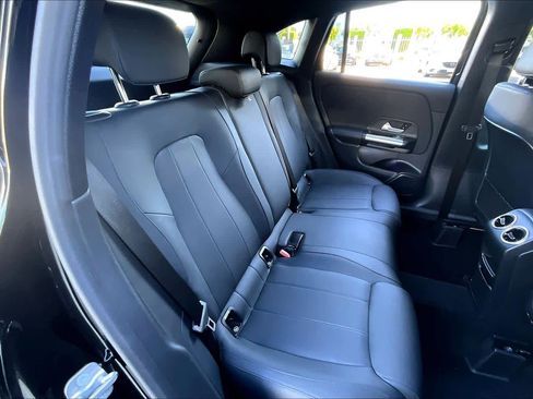 Used 2025 Mercedes-Benz GLA 250 image 19