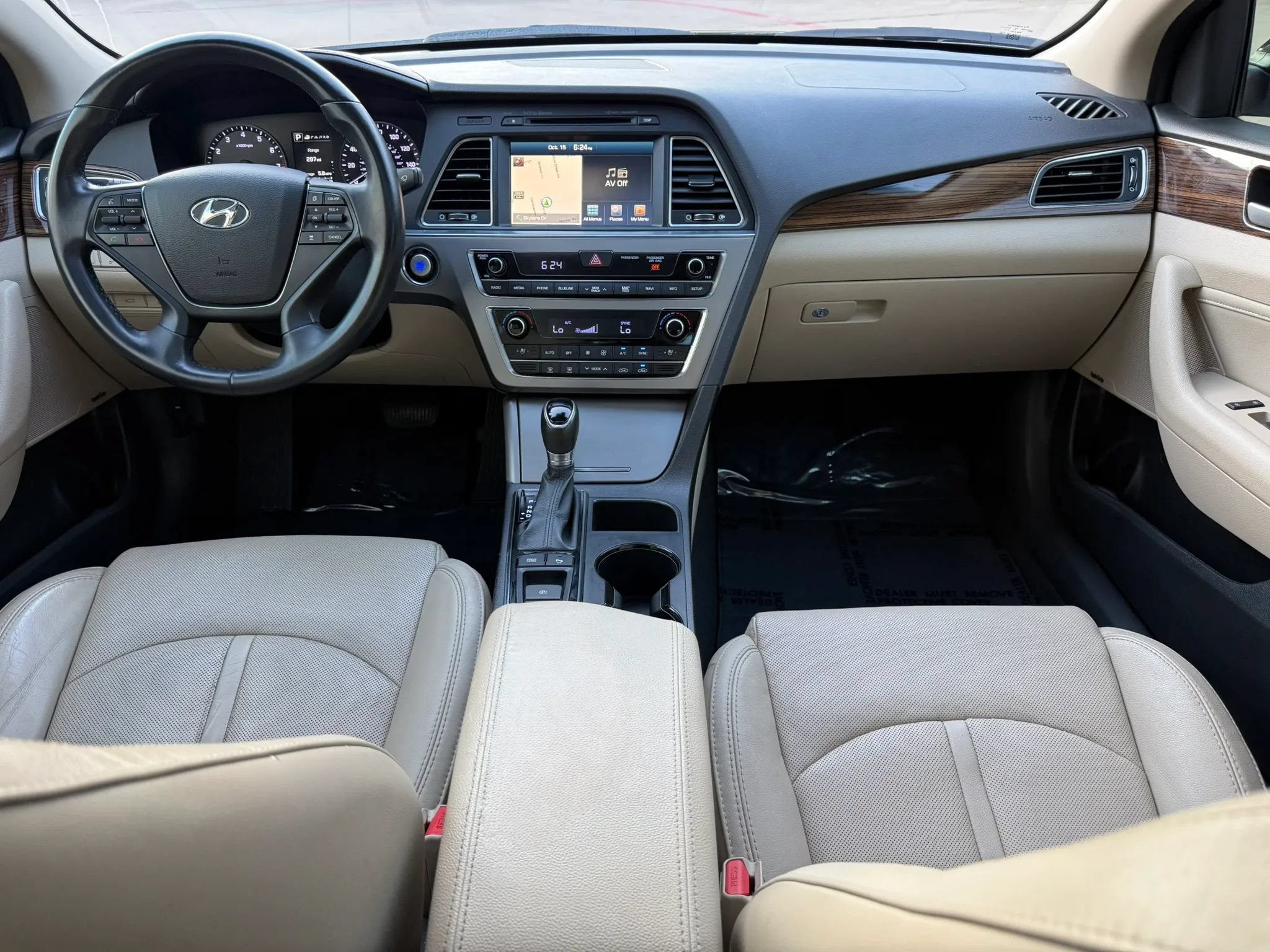 Used 2017 Hyundai Sonata Limited w/ Ultimate Package 04 FWD image 12