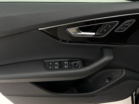 Used 2019 Audi Q8 Premium w/ Convenience Package image 26