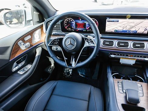 New 2026 Mercedes-Benz GLE 450 4MATIC Coupe image 14