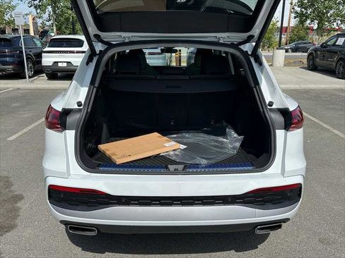 New 2025 Audi Q5 Premium Plus image 16