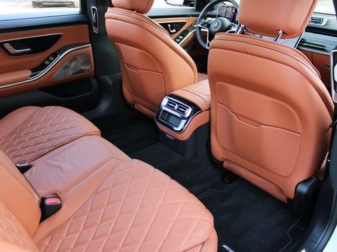 Used 2024 Mercedes-Benz S 580 4MATIC Sedan image 16