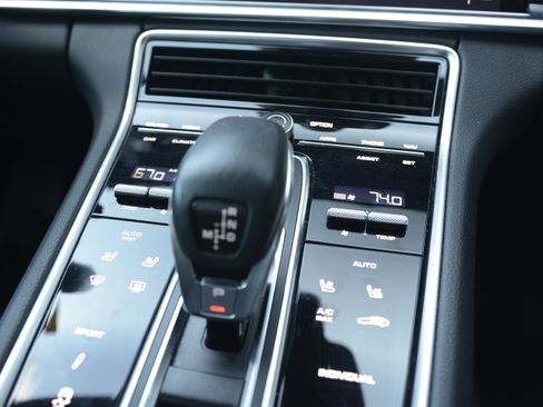 Certified 2023 Porsche Panamera Platinum Edition RWD image 24