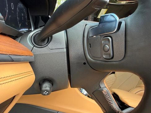 New 2025 Jeep Grand Cherokee Summit image 16