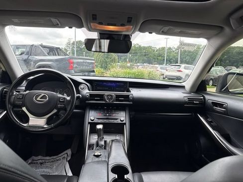 Used 2018 Lexus IS 300 AWD w/ Comfort Package image 28