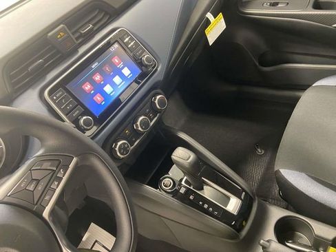 New 2025 Nissan Versa SV w/ Trunk Package image 18