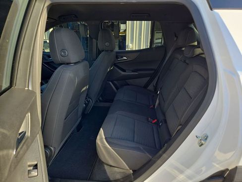 Used 2025 Chevrolet Equinox LT image 16