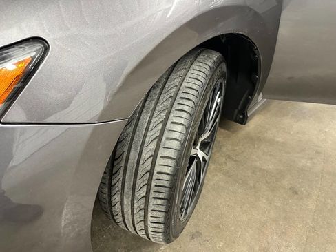 Used 2020 Toyota Camry SE image 12