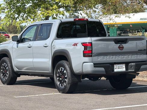 Used 2024 Nissan Frontier PRO-4X w/ Technology Package AWD/4WD image 6