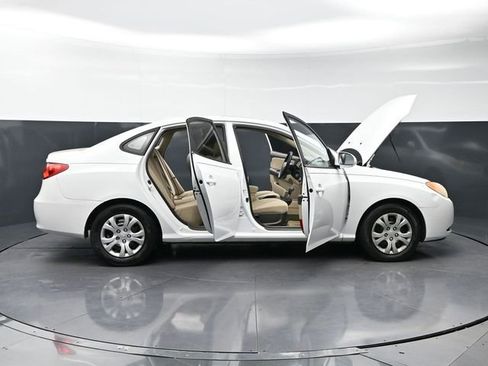 Used 2009 Hyundai Elantra GLS image 70