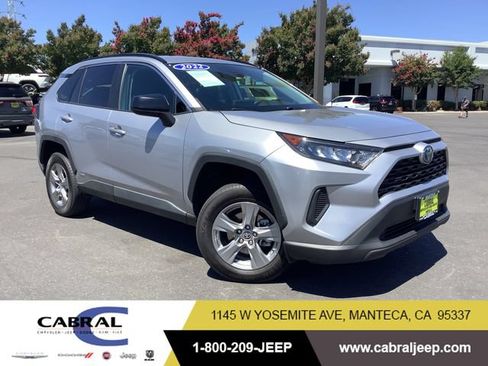 Used 2022 Toyota RAV4 LE AWD/4WD image 1