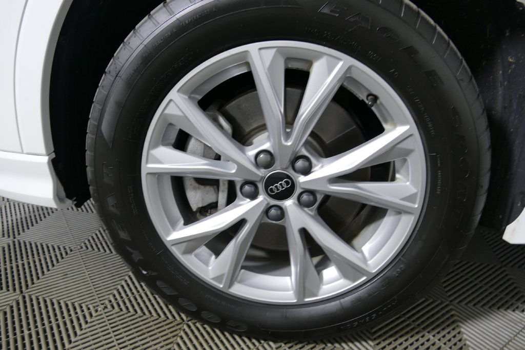 Used 2024 Audi Q3 2.0T Premium Plus AWD/4WD image 9