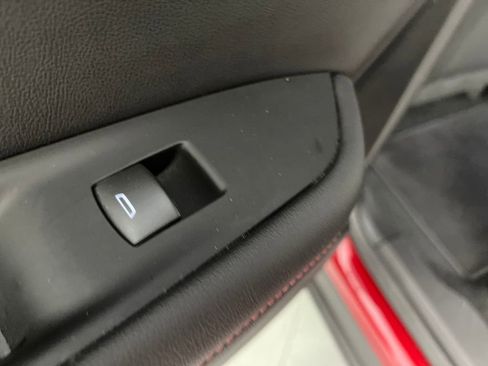 Used 2025 Chevrolet Blazer RS FWD image 17