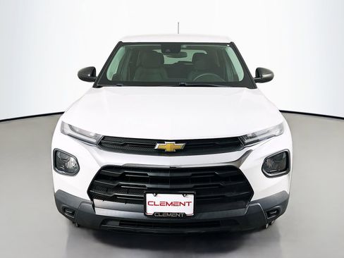 Used 2021 Chevrolet TrailBlazer LS FWD image 2