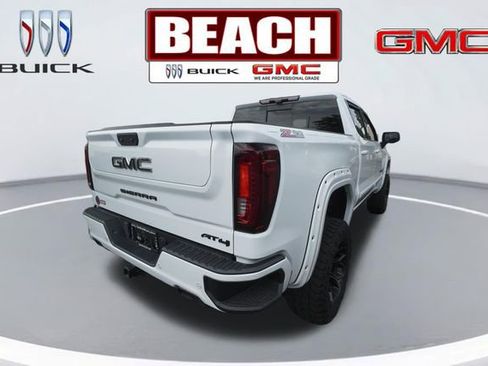 Used 2023 GMC Sierra 1500 AT4 w/ AT4 Premium Package AWD/4WD image 3