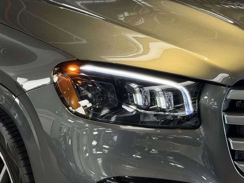 Certified 2025 Mercedes-Benz GLS 450 4MATIC image 9