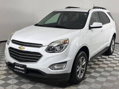 Used 2017 Chevrolet Equinox LT w/ Convenience Package image 9