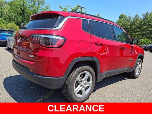 Used 2024 Jeep Compass Latitude AWD/4WD image 6