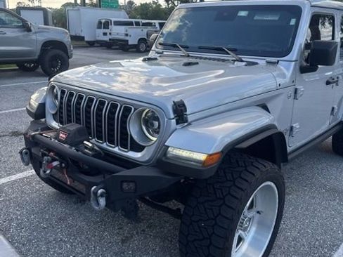 Used 2024 Jeep Wrangler Unlimited Sahara AWD/4WD image 1