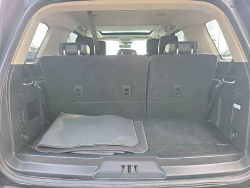 Used 2018 Ford Expedition Platinum RWD image 12