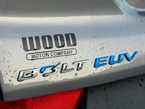 Used 2023 Chevrolet Bolt EUV LT image 43