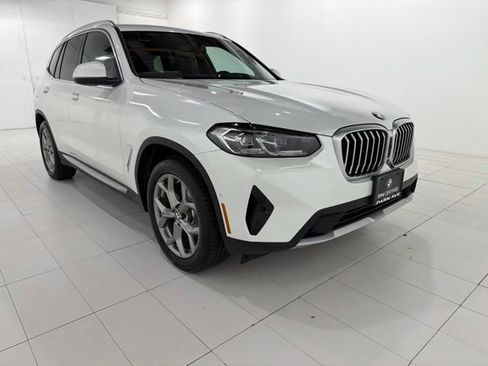 Used 2024 BMW X3 xDrive30i w/ Premium Package AWD/4WD image 7