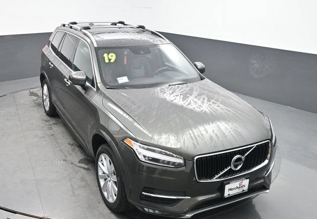 Used 2018 Volvo XC90 T6 Momentum w/ Convenience Package AWD/4WD image 18