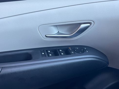 New 2026 Hyundai Tucson Blue SE image 12