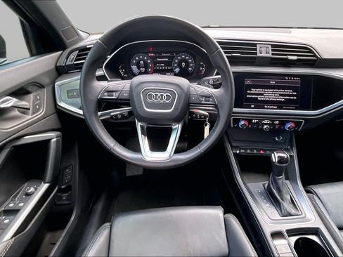 Used 2022 Audi Q3 2.0T Premium Plus AWD/4WD image 6