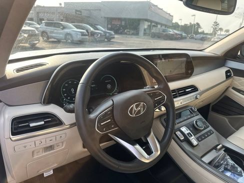 Used 2020 Hyundai Palisade Limited FWD image 13