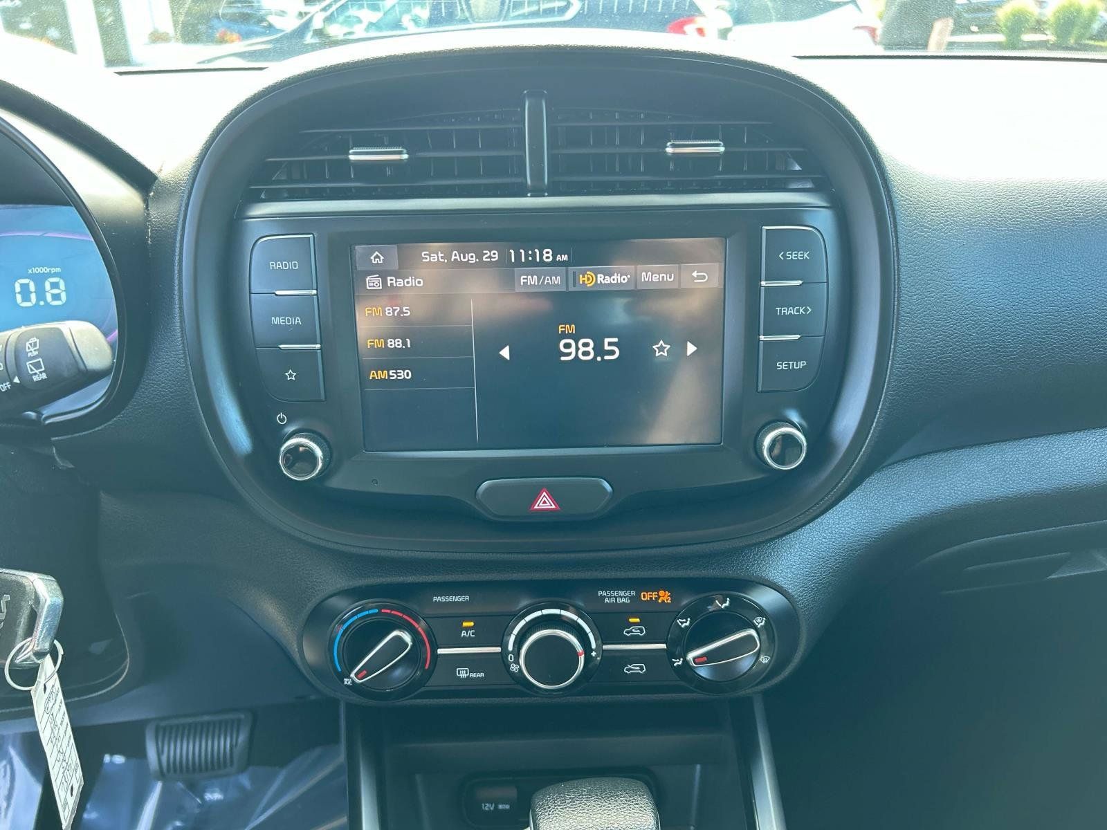 Used 2025 Kia Soul LX FWD image 21
