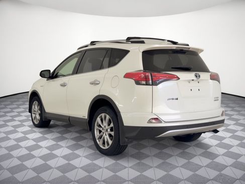 Used 2016 Toyota RAV4 Limited AWD/4WD image 3