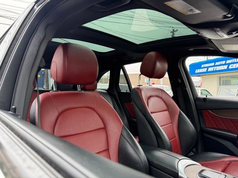 Used 2020 Mercedes-Benz GLC 300 4MATIC image 9