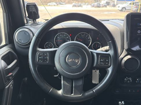 Used 2017 Jeep Wrangler Unlimited Sport w/ Connectivity Group image 11